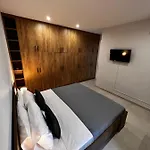 Giannel Luxury 1 Apartamento *